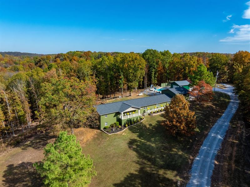 40-Acre Private Estate with Heated : Batesville : Independence County : Arkansas