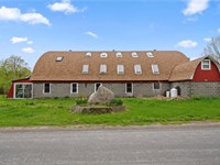 Handyman Farmhouse : Lacona : Oswego County : New York