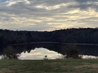 Elevated Lake Views : Commerce : Jackson County : Georgia