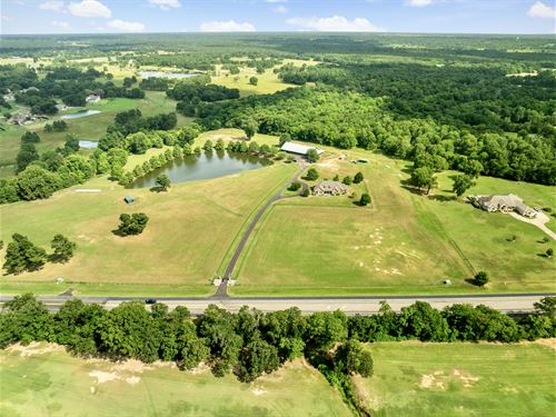 Paris, TX Luxury Equine Estate 26.7 : Paris : Lamar County : Texas