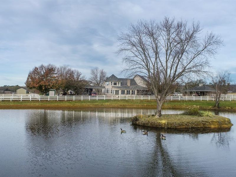 Equestrian Ranch Home 60 : Booneville : Logan County : Arkansas