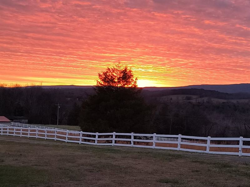 Cattle Farm, Creek, Views, Home : Pikeville : Bledsoe County : Tennessee