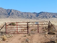 Space for Homes, Horses & Kids : Belen : Valencia County : New Mexico