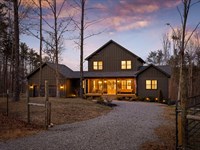 Modern Farmhouse on 10 Acres : Chickamauga : Walker County : Georgia