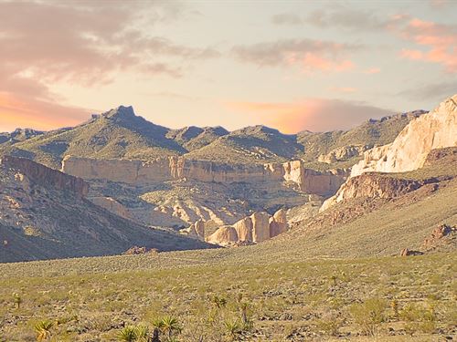 Mountain Views Power Nearby : Golden Valley : Mohave County : Arizona