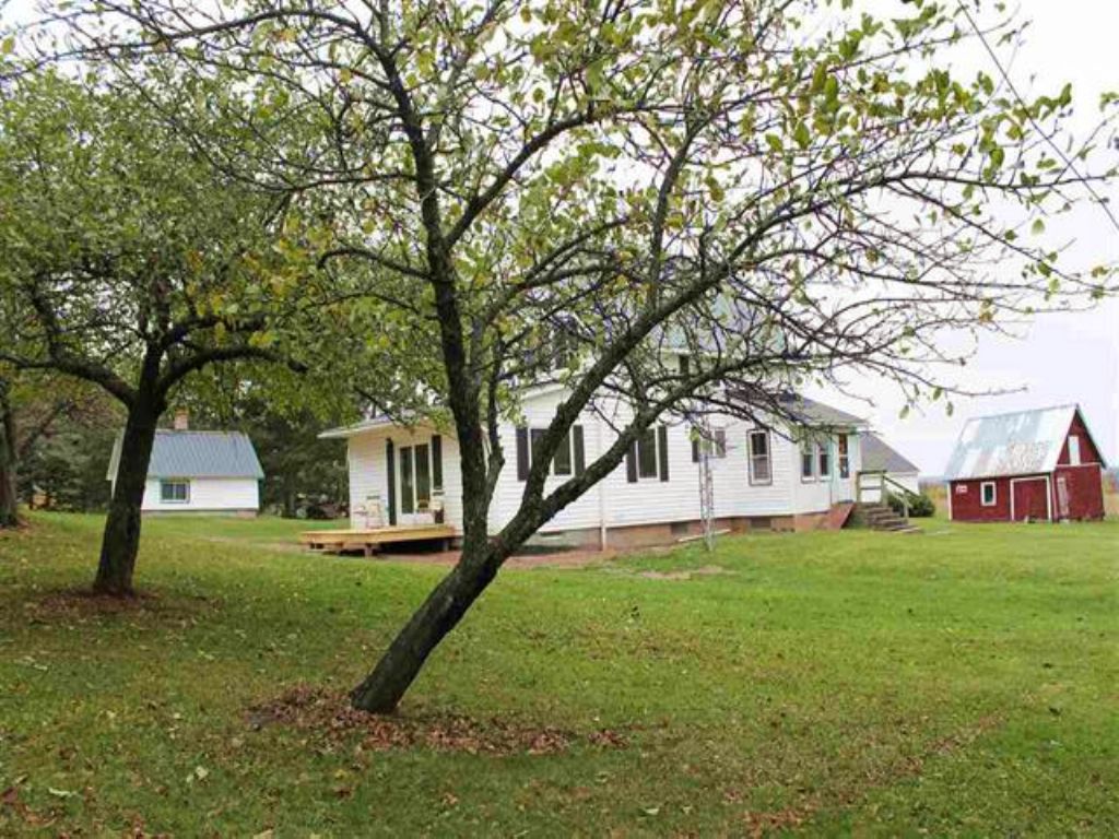 24625 Coppler Rd, Mls 1083820 : Baraga (Township) : Baraga County : Michigan