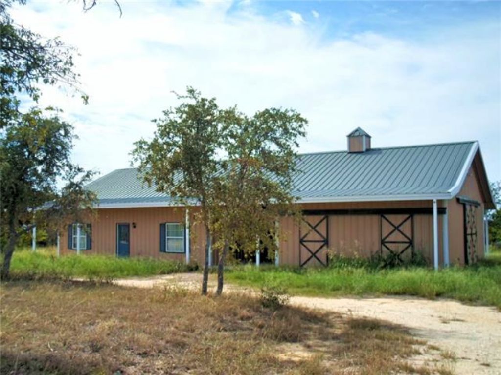 14031 Barndominum Horseman's Ranch : Stephenville : Erath County : Texas