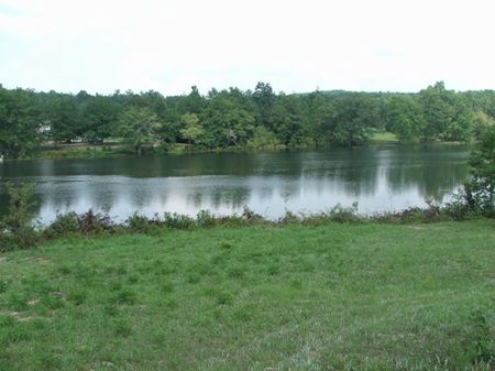 30 Acres On Rockyview Lake : West Blocton : Bibb County : Alabama